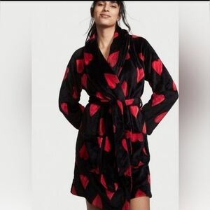🎁 Victoria's Secret Velour Robe